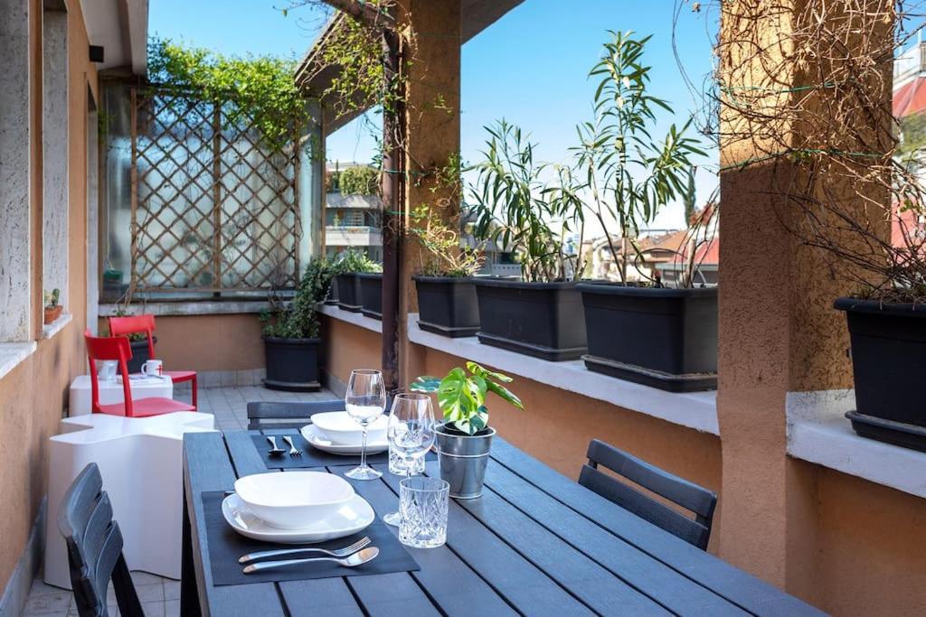 Ennio'S Nest - Private Terrace Lägenhet Milano Exteriör bild
